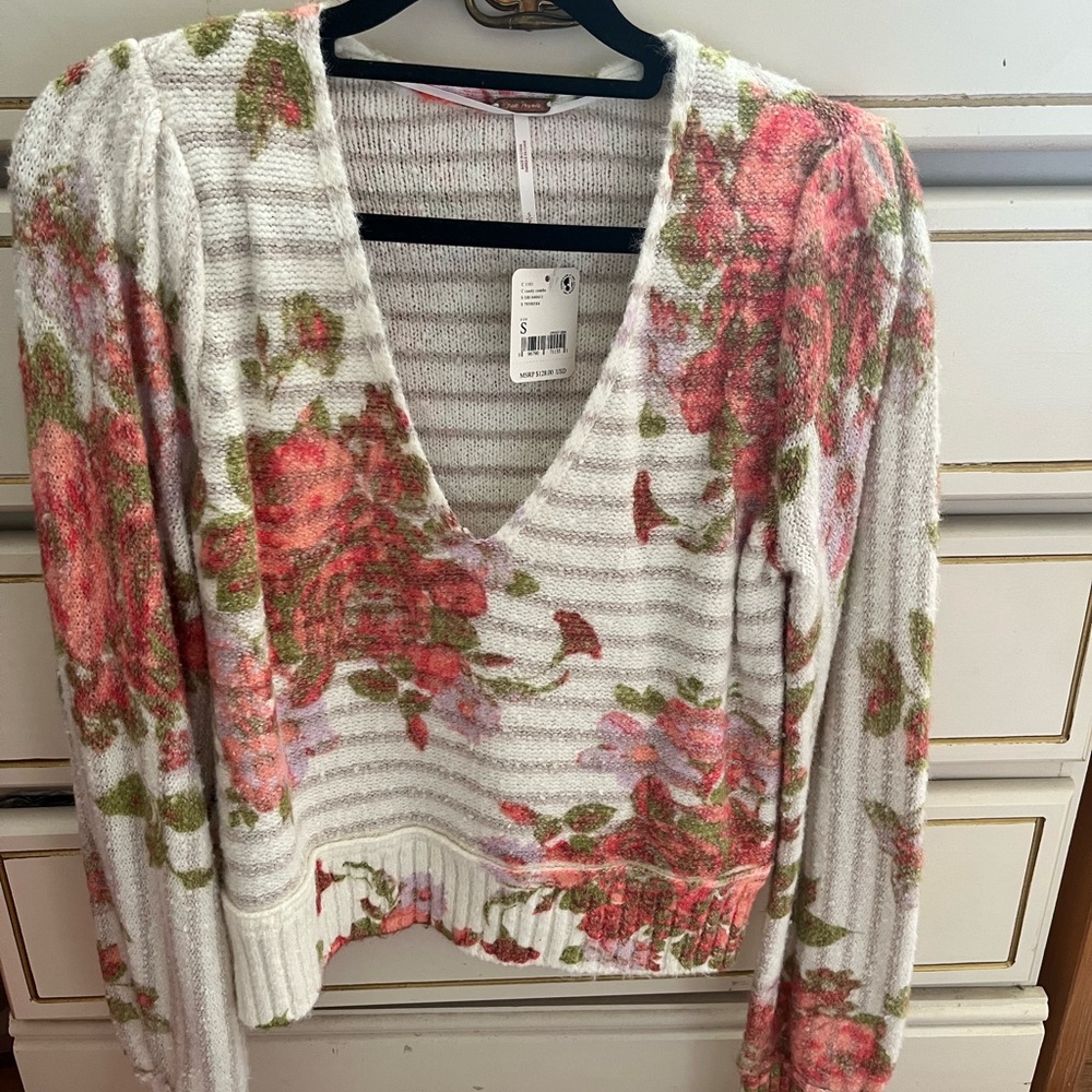Free People Floral V-Neck Sweater NWT